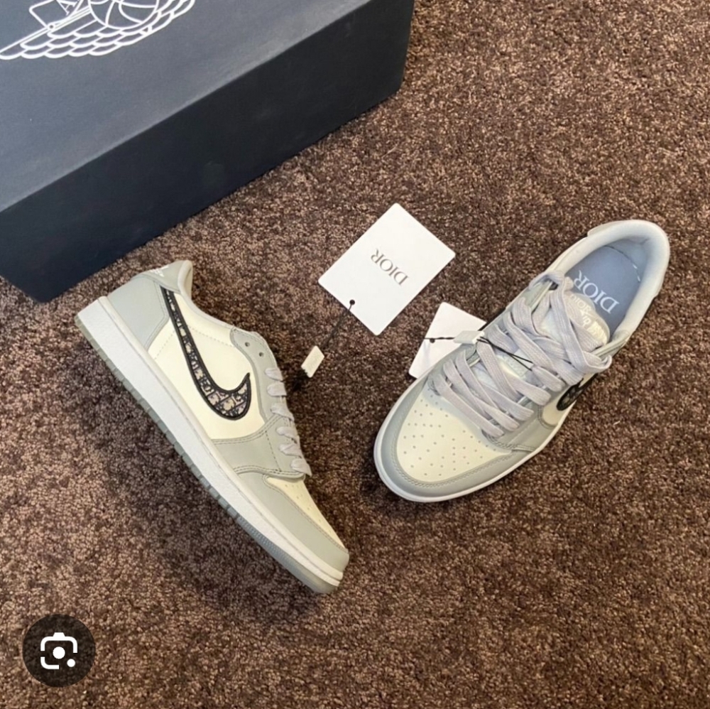 Dior Air Jordan 1 Low - Picture 1 of 4